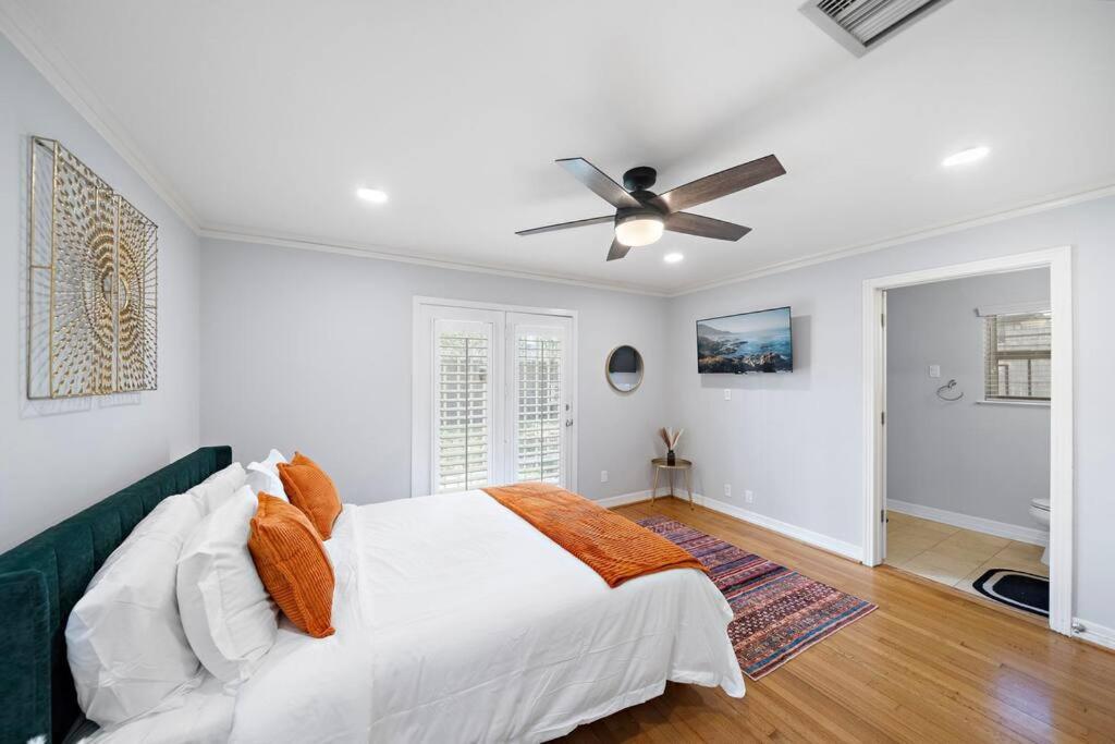 Cozy 4br Haven With Ping Pong Table!