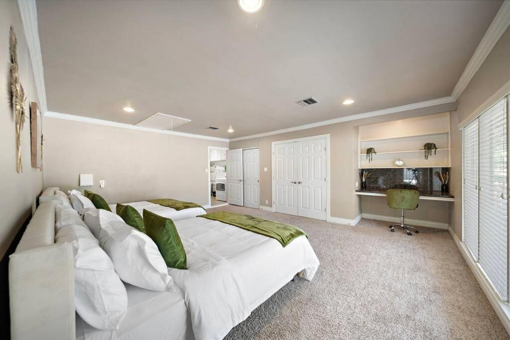 Cozy 4br Haven With Ping Pong Table!